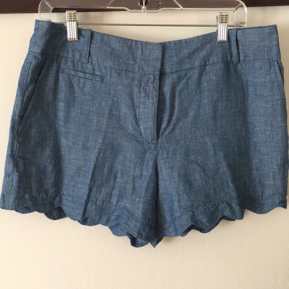 LOFT Scalloped Shorts